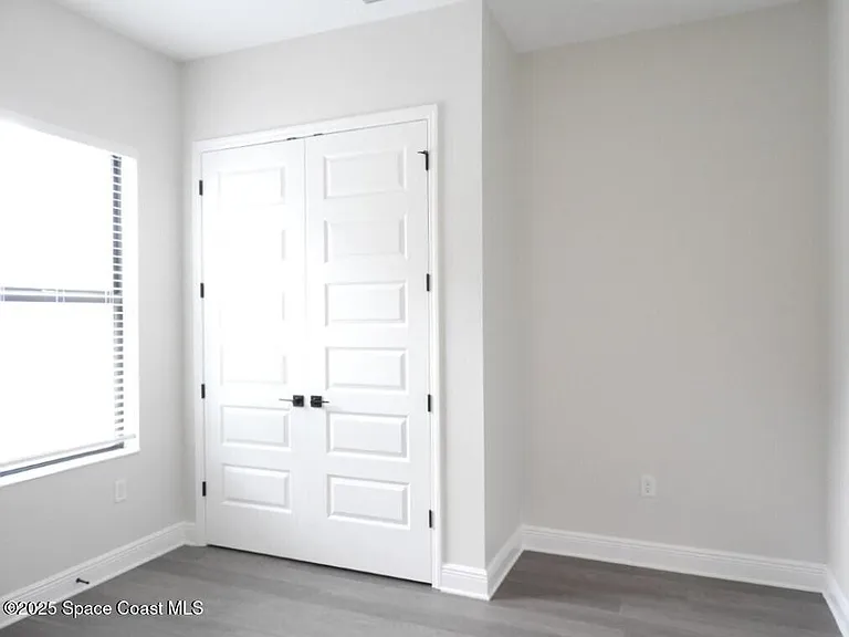 8555 Henry Ave — Photo 14