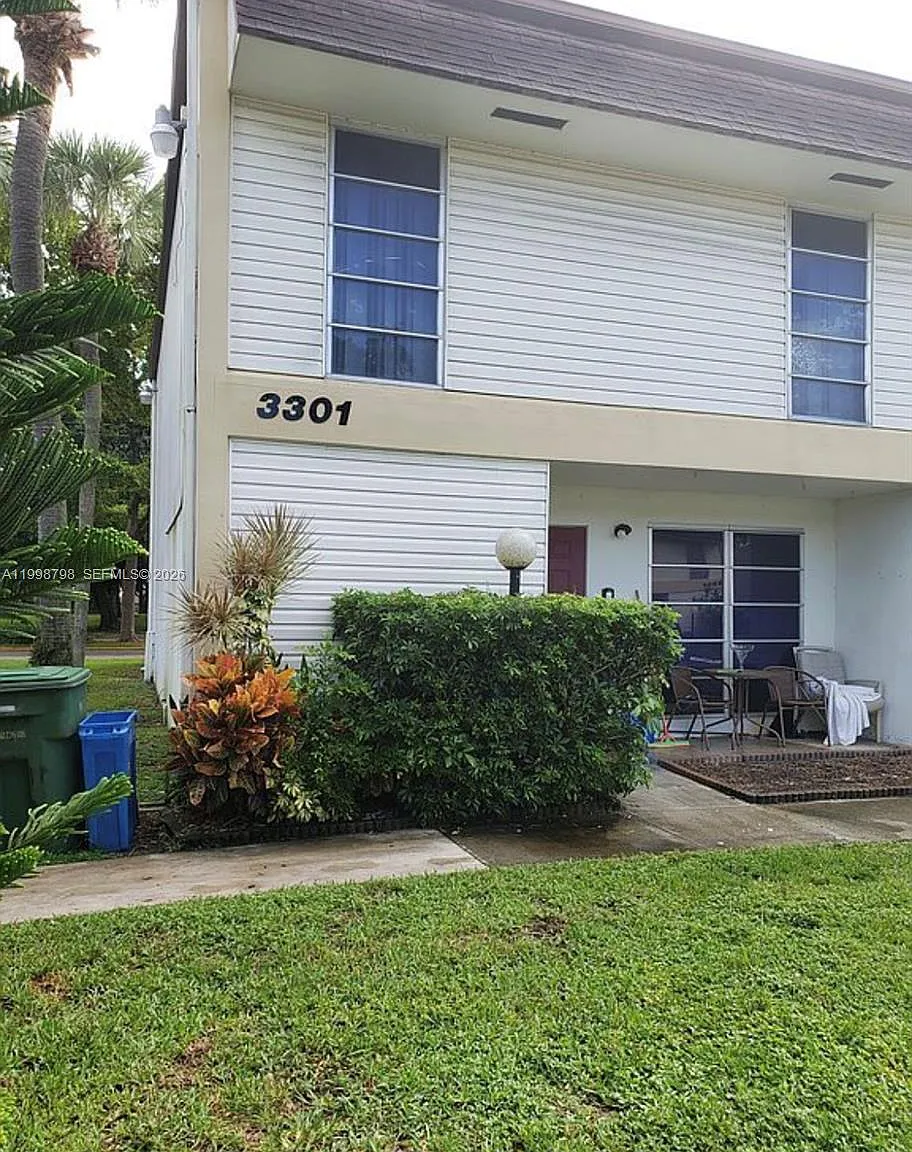 3301 Raleigh St — Photo 1