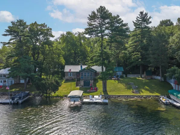 1351 Hungerford Point, Saint Croix Falls, WI 54024