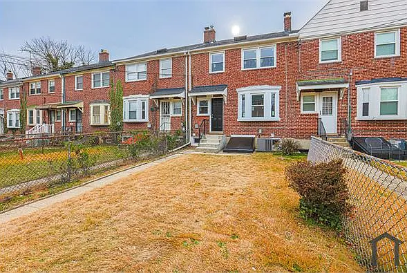 1554 Pentwood Rd — Photo 43