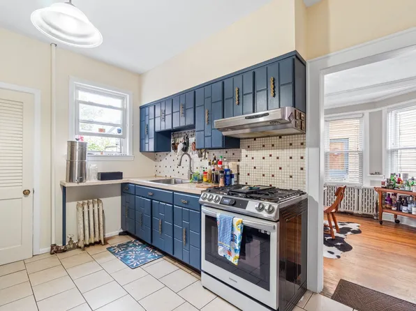 38 Gautier Avenue image 6 of 42