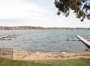 5107 W Prairie View Dr, Burlington, WI 53177