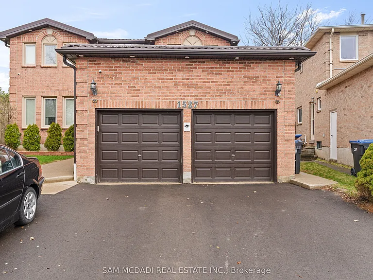 1527 Chiddingstone Cir #A — Photo 1