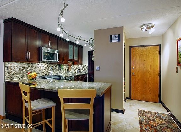 3rd image of 5840 W Lawrence Ave APT 305