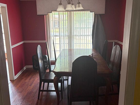 2nd image of 134 Lovett Pl