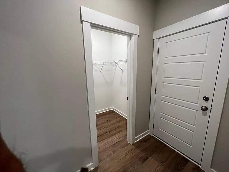 1914 Fahey Dr — Photo 13