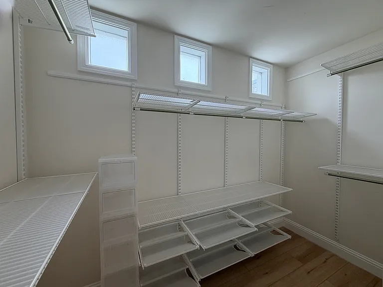 128 Wilmot St — Photo 5