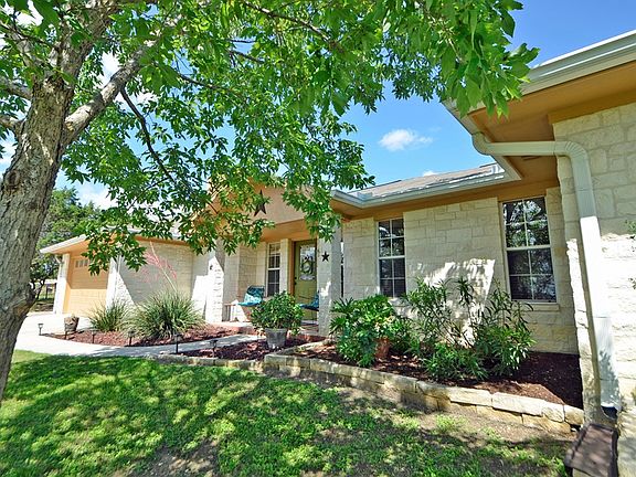 3rd image of 173 Catalina Ct