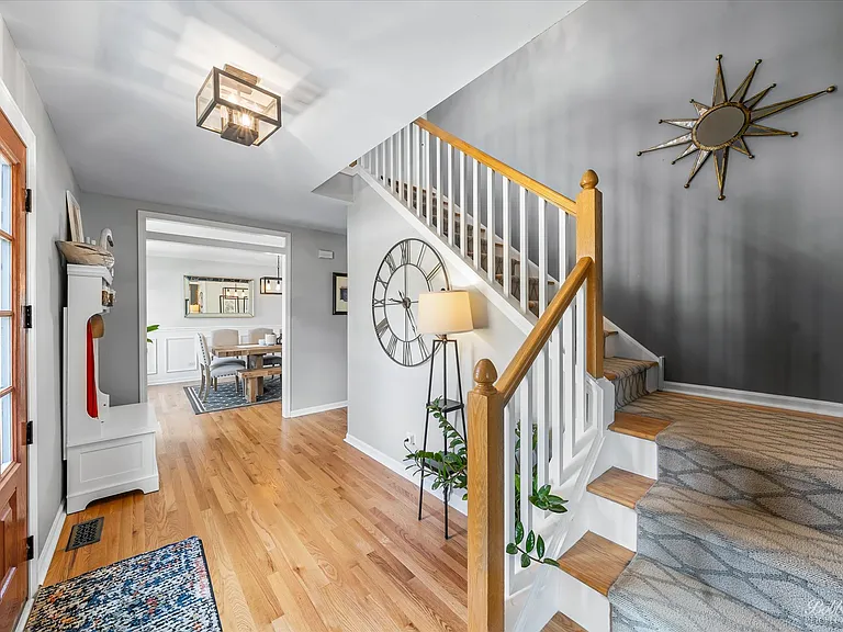 439 S Church Rd — Photo 5