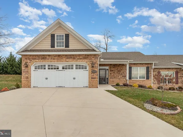 83 Stoners Cir, Littlestown, PA 17340