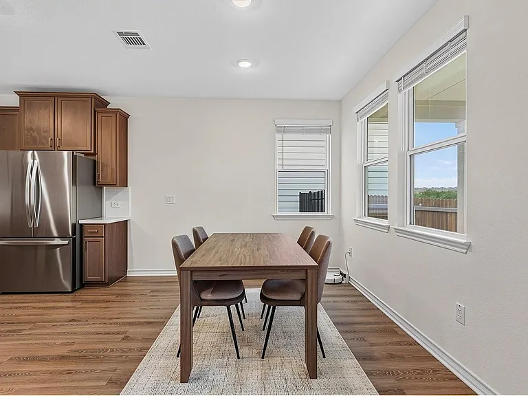 2911 Saint Regis Dr — Photo 9