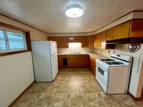 1108 McIntosh St, Wausau, WI 54403