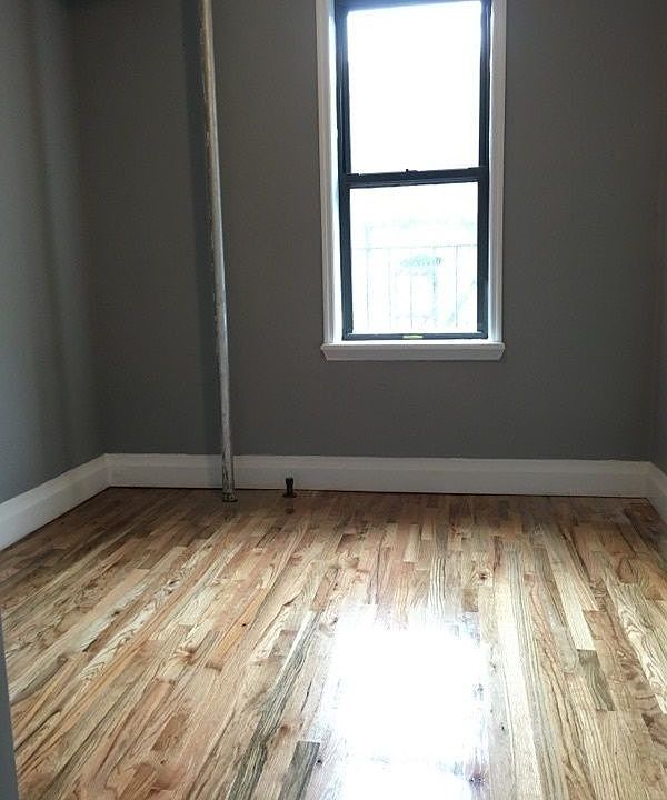 2nd image of 270 Clarkson Ave