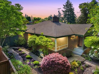 8408 35th Avenue SW, Seattle, WA, 98126