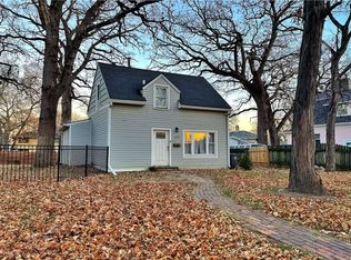 1017 26th St, Des Moines, IA 50311