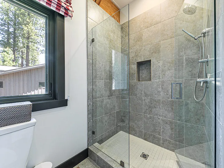 9269 Heartwood Dr — Photo 16