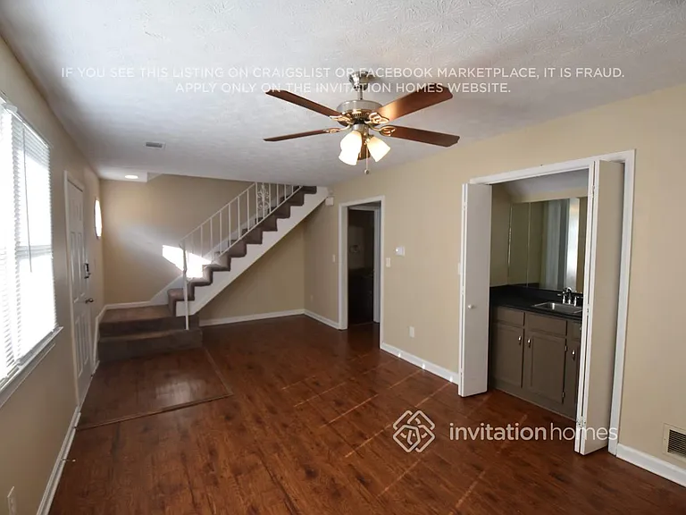 2795A Coventry Grn SE — Photo 2