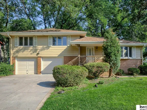 8206 Martha St, Omaha, NE 68124