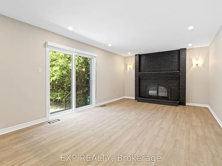 869 Maryland Ave — Photo 6