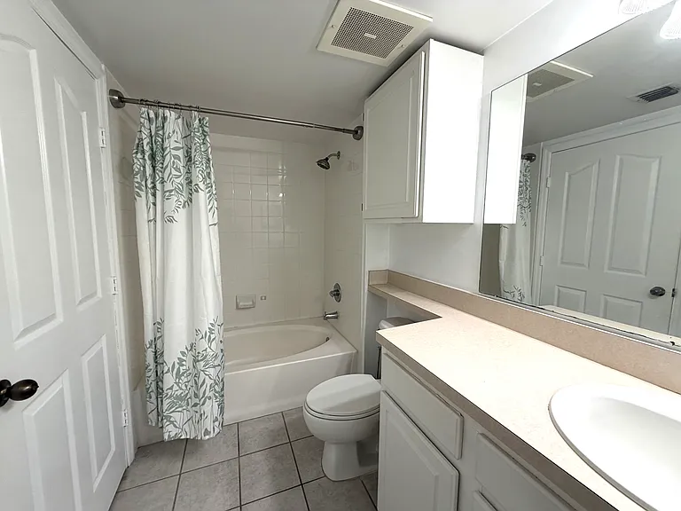 2665 SW 37th Ave #516 — Photo 3