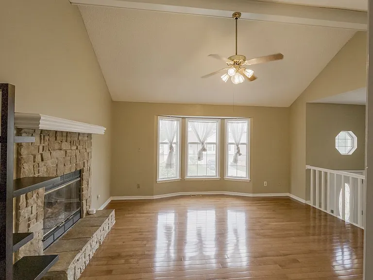 10725 Cleveland Ave — Photo 3