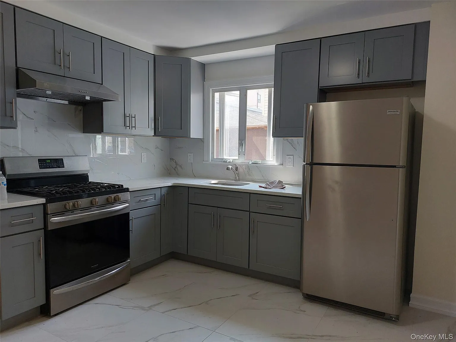 3 bed, 1.5 bath, 1000 sqft, $3,000 — Photo 4