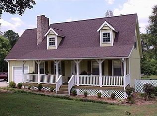 1611 Hood Ave, Scottsboro, AL 35769