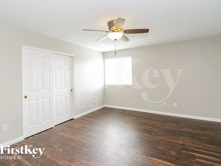 330 Bridle Creek Dr — Photo 12