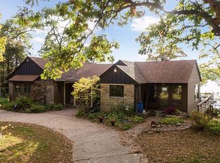 613 Galahad Rd N, Hudson, WI 54016