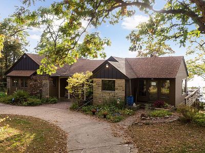 613 Galahad Rd N, Hudson, WI, 54016