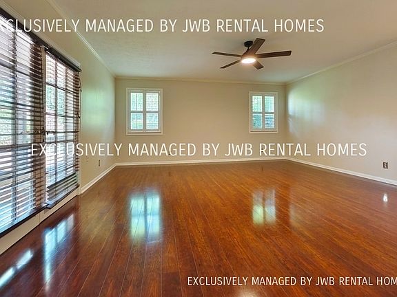 4th image of 2317 Segovia Ave