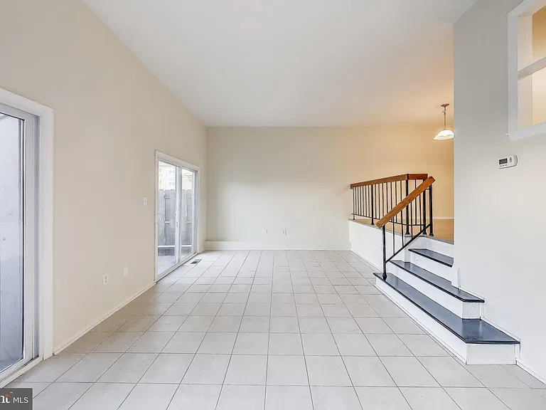 6403 Entwood Ct — Photo 7