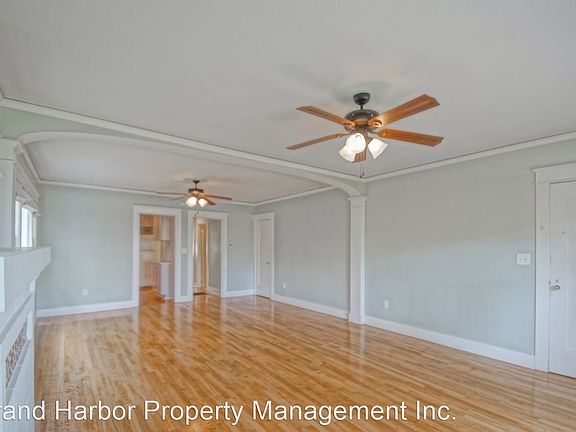 4th image of 528 S Catalina Ave #A