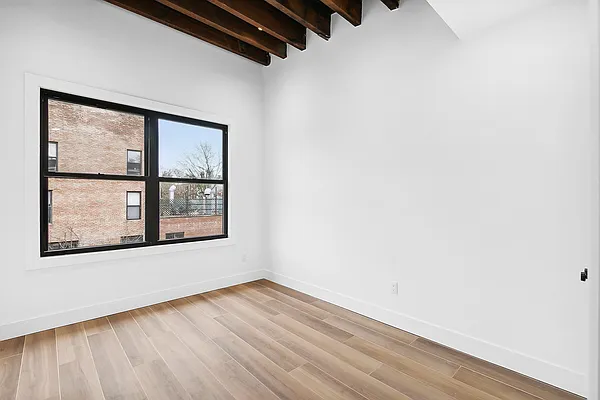 Rented by Compass | media 7