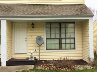 1113A Plymouth Dr, Champaign, IL