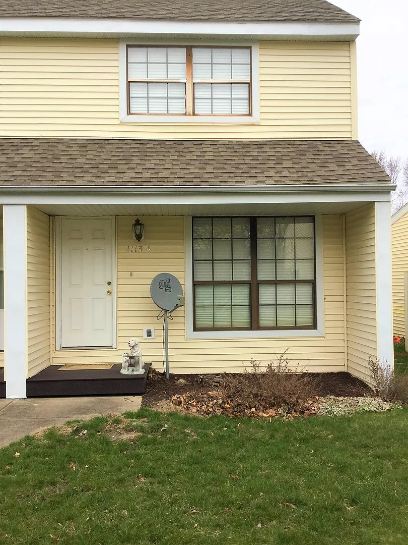 1113A Plymouth Dr photo 1