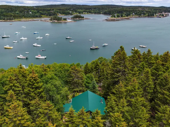 313 Harbor Road, Swans Island, ME 04685