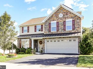 2011 Laura Ln, Harrisburg, PA 17110