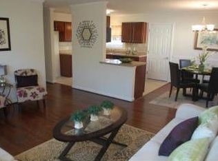 1205 72nd St, Newport News, VA 23605