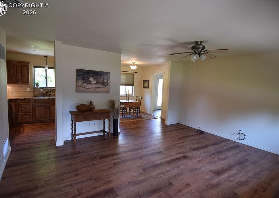 1st image of 236 Turner Dr