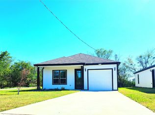 917 E 11th Ave, Corsicana, TX 75110