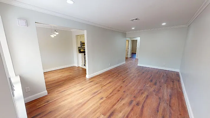 Rented by Metro Garden Realty NYC | media 5