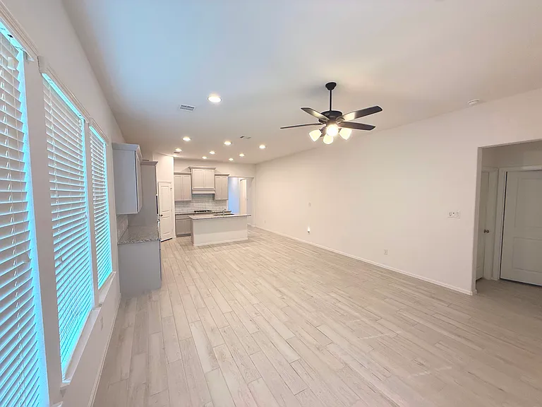 17446 Vino Vines Ln — Photo 3