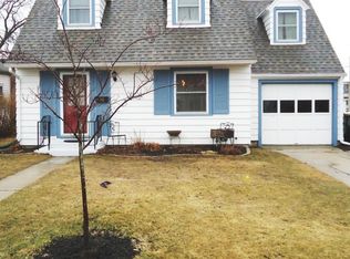 748 2nd Ave, West Bend, WI 53095