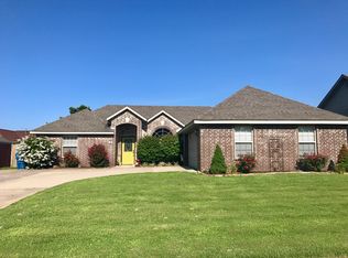 503 Drake St, Bentonville, AR 72712