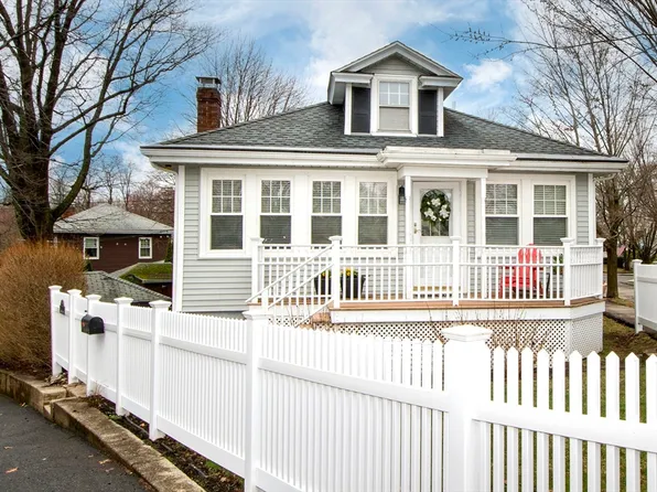 271 Holbrook Rd, Quincy, MA 02171