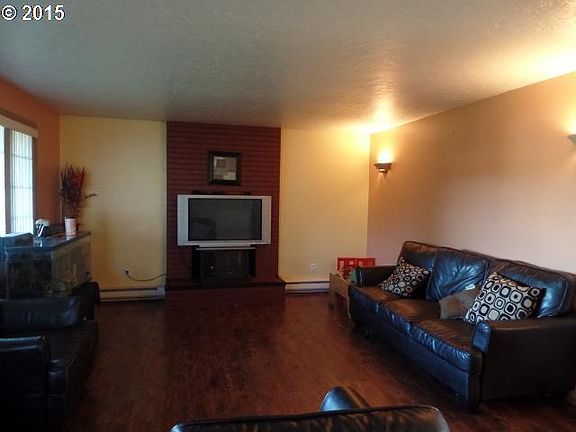 5th image of 9714 NE 90th Ave