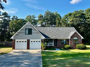 228 Lakeside Rd, Raeford, NC 28376