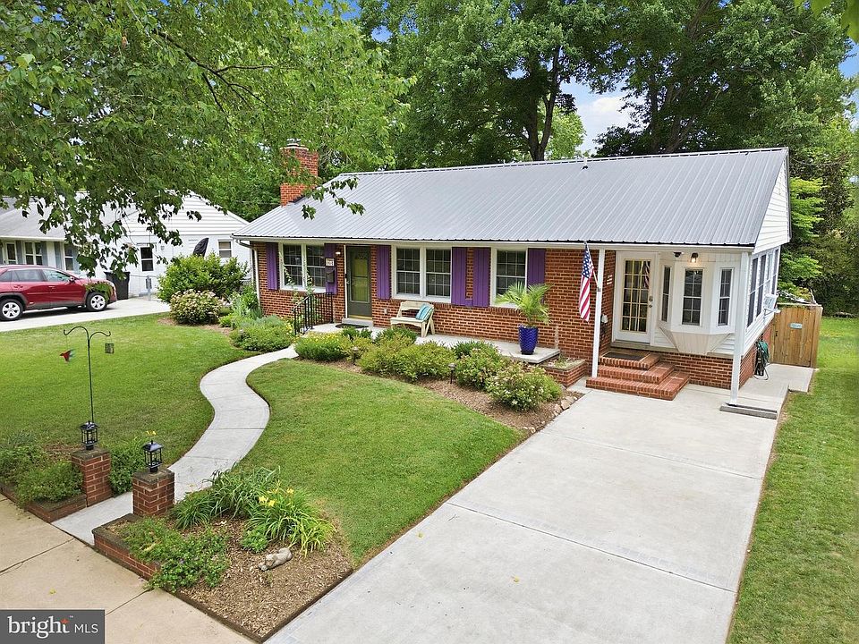 1st image of 3203 Normandy Ave