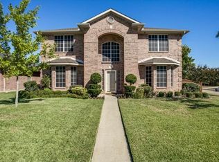 407 Maplegrove Dr, Cedar Hill, TX 75104